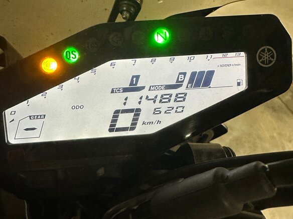 2017 Yamaha MT-09 (FZ-09), серый, 950000 рублей - вид 8