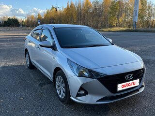 2022 Hyundai Solaris II Рестайлинг, серый, 1680000 рублей, вид 1