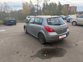 2013 Nissan Tiida I Рестайлинг, серебристый, 550000 рублей, вид 3