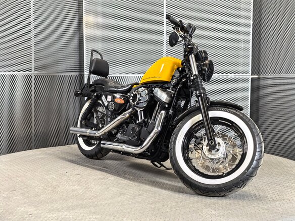 2012 Harley-Davidson Forty-Eight, жёлтый, 849000 рублей - вид 1