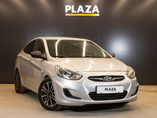 2012 Hyundai Solaris I, серебристый, 779000 рублей, вид 2