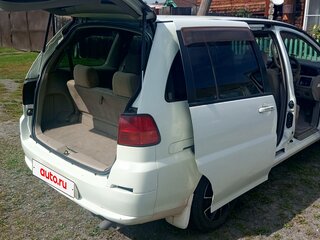 2001 Nissan Liberty, белый, 290000 рублей, вид 5