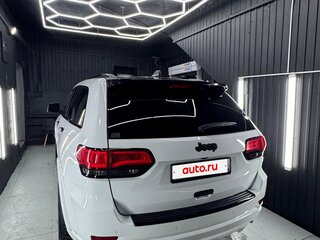 2015 Jeep Grand Cherokee IV (WK2) Рестайлинг, белый, 2500000 рублей, вид 4