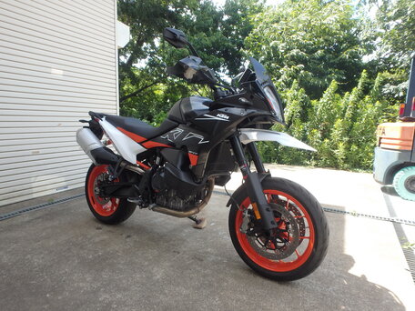 2023 KTM 890 SMT, чёрный, 1200000 рублей, вид 5