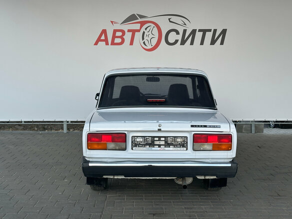 2007 Lada (ВАЗ) 2107, белый, 299000 рублей - вид 6