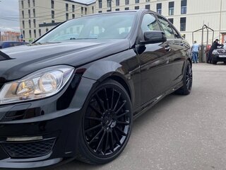 2011 Mercedes-Benz C-Класс 300 III (W204) Рестайлинг, чёрный, 1300000 рублей, вид 1