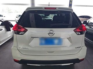 2021 Nissan X-Trail III Рестайлинг, белый, 1680000 рублей, вид 5