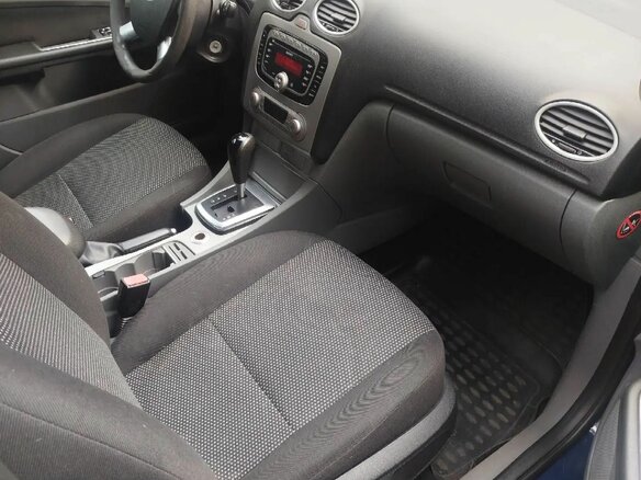 2010 Ford Focus II Рестайлинг, синий, 650000 рублей - вид 3