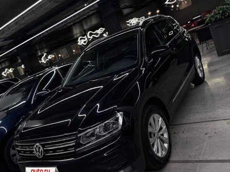 2018 Volkswagen Tiguan II, чёрный, 3100000 рублей, вид 3