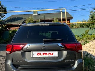 2016 Mitsubishi Outlander III Рестайлинг 2, серый, 2090000 рублей, вид 5