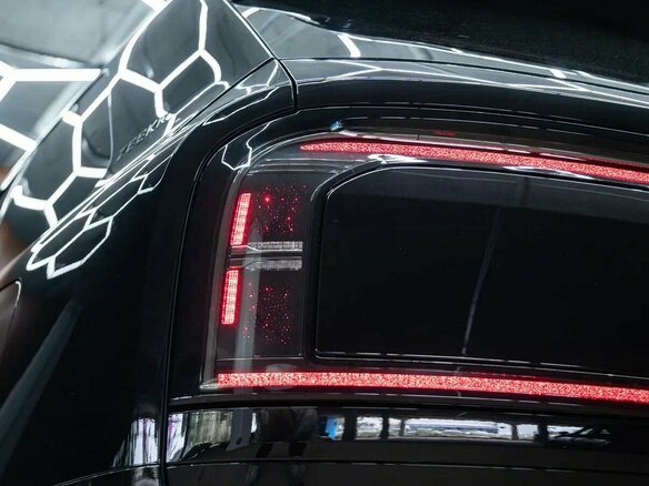 2026 Zeekr 9X 55 kWh (до 3.5 т), чёрный, 12600000 рублей - вид 23
