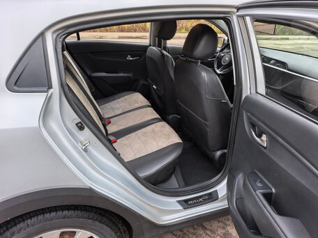 2021 Kia Rio X IV Рестайлинг, серый, 1650000 рублей, вид 5