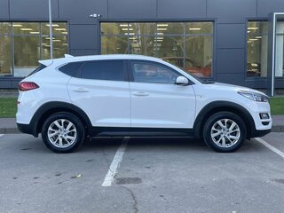 2020 Hyundai Tucson III Рестайлинг, белый, 2251000 рублей, вид 4