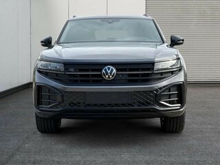 2026 Volkswagen Touareg III Рестайлинг, серый, 6990000 рублей, вид 1