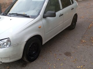 2011 Lada (ВАЗ) Kalina I, белый, 235000 рублей, вид 4