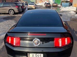 2011 Ford Mustang V Рестайлинг, чёрный, 1500000 рублей, вид 3