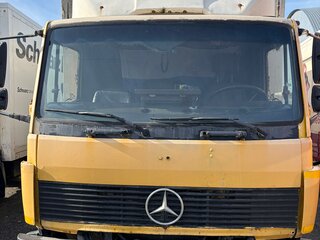 1992 Mercedes-Benz 1117, жёлтый, 649000 рублей, вид 1