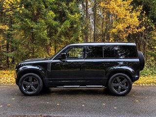 2021 Land Rover Defender 110 II, чёрный, 7116000 рублей, вид 1