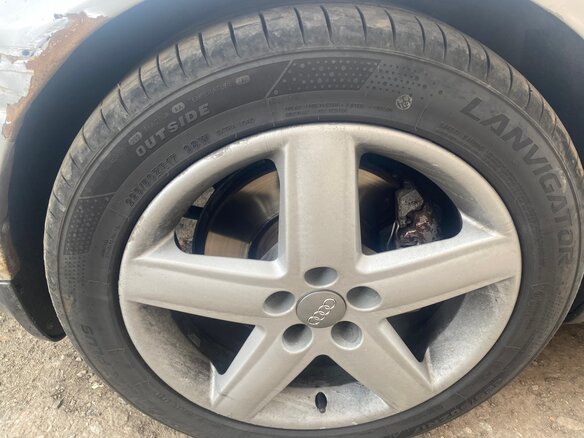 2001 Audi A6 II (C5), серебристый, 330000 рублей - вид 9