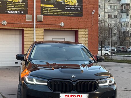 2019 BMW 5 серии 520d xDrive VII (G30/G31/G38), чёрный, 2700000 рублей, вид 4