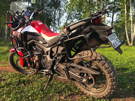 2016 Honda CRF 1000L Africa Twin, красный, 1050000 рублей, вид 2