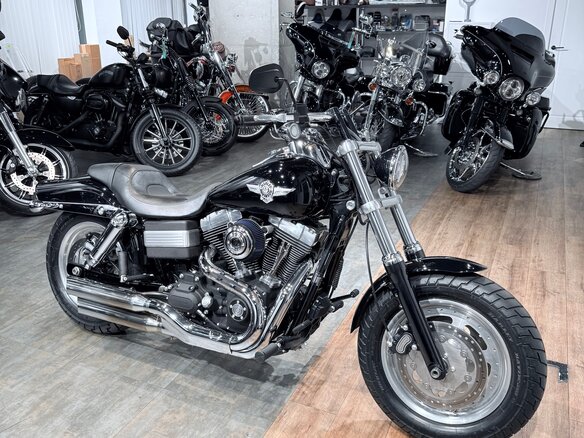 2011 Harley-Davidson Fat Bob, чёрный, 1099000 рублей - вид 1