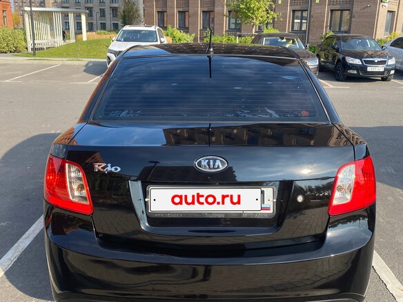 2011 Kia Rio II Рестайлинг, чёрный, 420000 рублей - вид 8