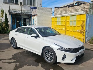 2021 Kia K5 III, белый, 3000000 рублей, вид 3