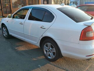 2012 Skoda Octavia II (A5) Рестайлинг, белый, 790000 рублей, вид 3
