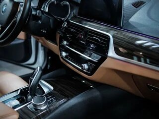 2019 BMW 5 серии 530i VII (G30/G31/G38), белый, 2250000 рублей, вид 4
