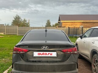 2020 Hyundai Solaris II Рестайлинг, чёрный, 1150000 рублей, вид 4