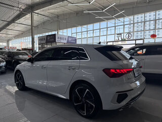 2023 Audi A3 Sportback 35 TFSI IV (8Y), белый, 1980500 рублей, вид 5