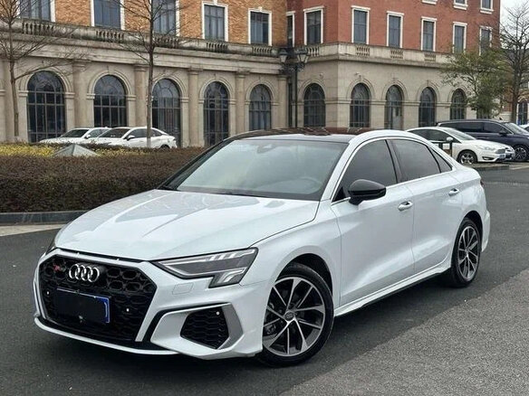 2023 Audi A3 35 TFSI Long IV (8Y), белый, 2090000 рублей