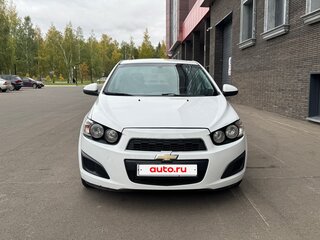 2013 Chevrolet Aveo II, белый, 470000 рублей, вид 2