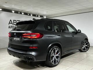 2021 BMW X5 40i IV (G05/G18), чёрный, 6545000 рублей, вид 2