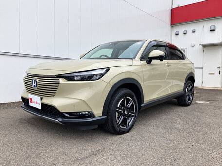 2023 Honda Vezel II, бежевый, 1680000 рублей, вид 1