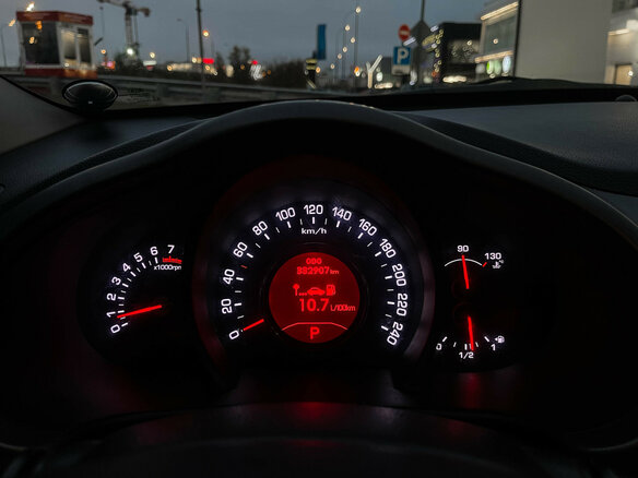 2011 Kia Sportage III, чёрный, 909000 рублей - вид 10