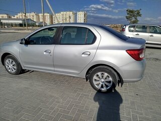 2013 Renault Logan II, серый, 575000 рублей, вид 4