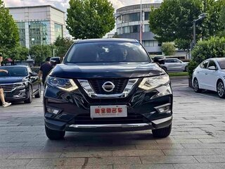 2023 Nissan X-Trail III Рестайлинг, чёрный, 1780000 рублей, вид 2