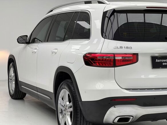 2022 Mercedes-Benz GLB 180 I (X247), белый, 2680007 рублей - вид 2