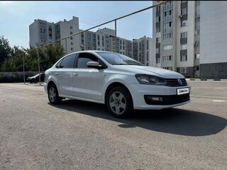 2017 Volkswagen Polo V Рестайлинг, белый, 550000 рублей, вид 3