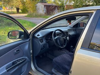 2010 Kia Rio II Рестайлинг, бежевый, 510000 рублей, вид 5