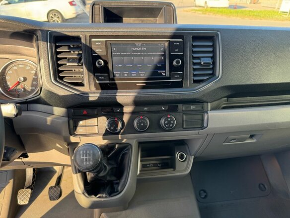 2021 Volkswagen Crafter, серый, 3980000 рублей - вид 17