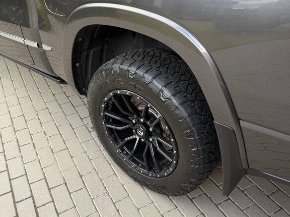 2021 Ram 1500 Crew Cab eTorque V, серый, 7500000 рублей - вид 9