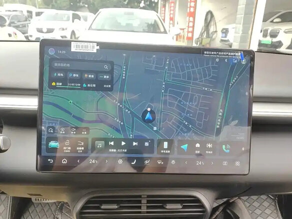 2025 BYD E7 57.6 kWh, белый, 1999111 рублей - вид 12