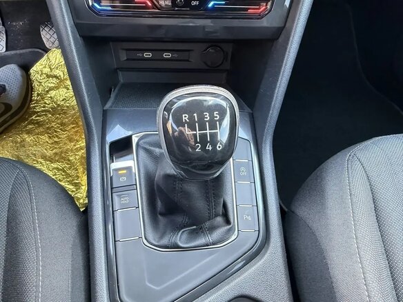 2022 Volkswagen Tiguan Allspace II Рестайлинг, белый, 2342000 рублей - вид 19