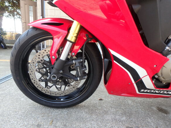 2017 Honda CBR 1000 RR/RA Fireblade, красный, 1330000 рублей - вид 9