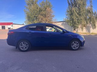 2012 Kia Rio III, синий, 805000 рублей, вид 4