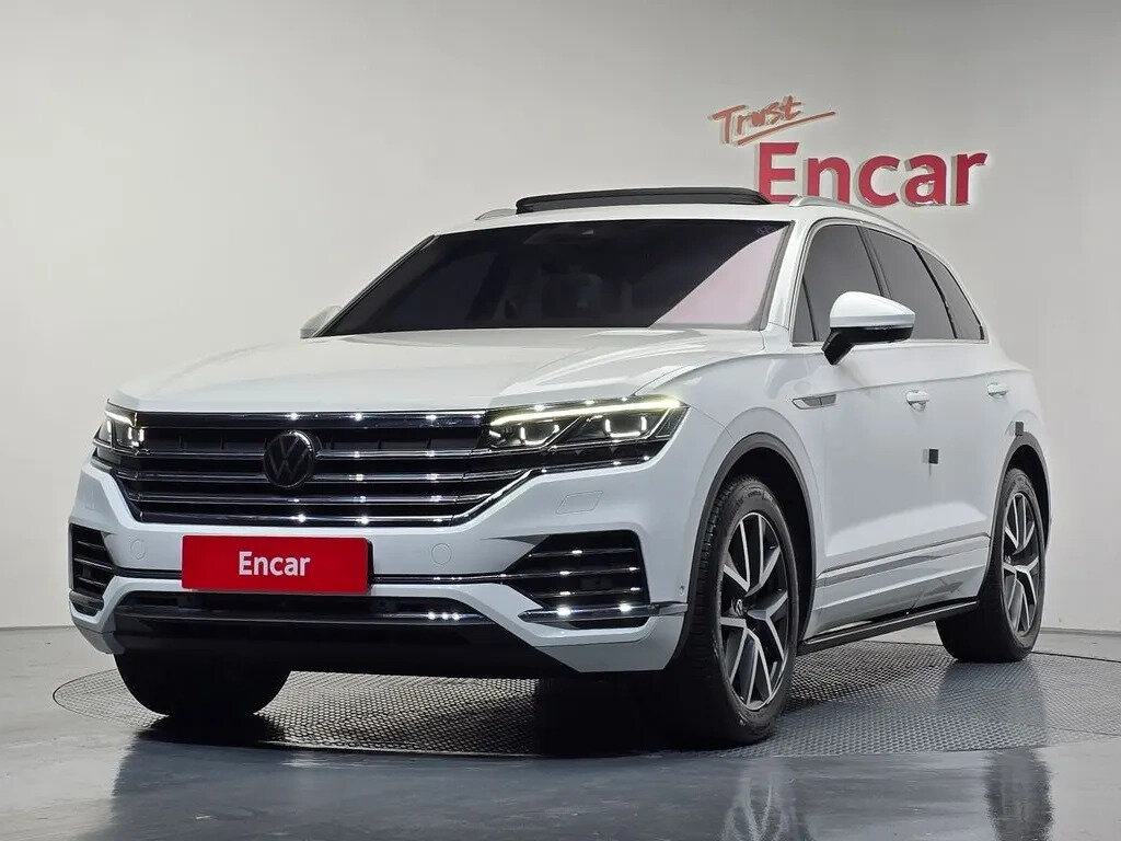 Открыть фотографии: Volkswagen Touareg III Рестайлинг