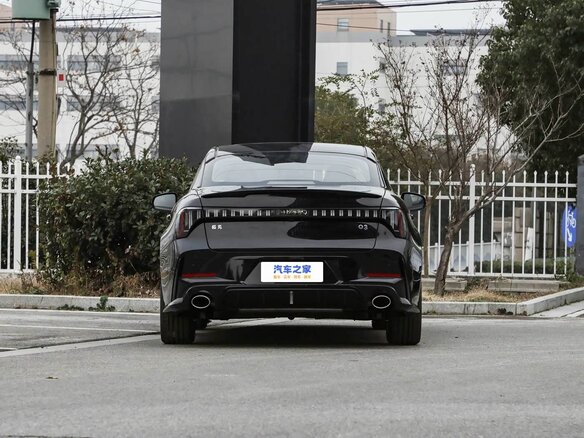 2026 Lynk & Co 03 I Рестайлинг 2, чёрный, 2390000 рублей - вид 5
